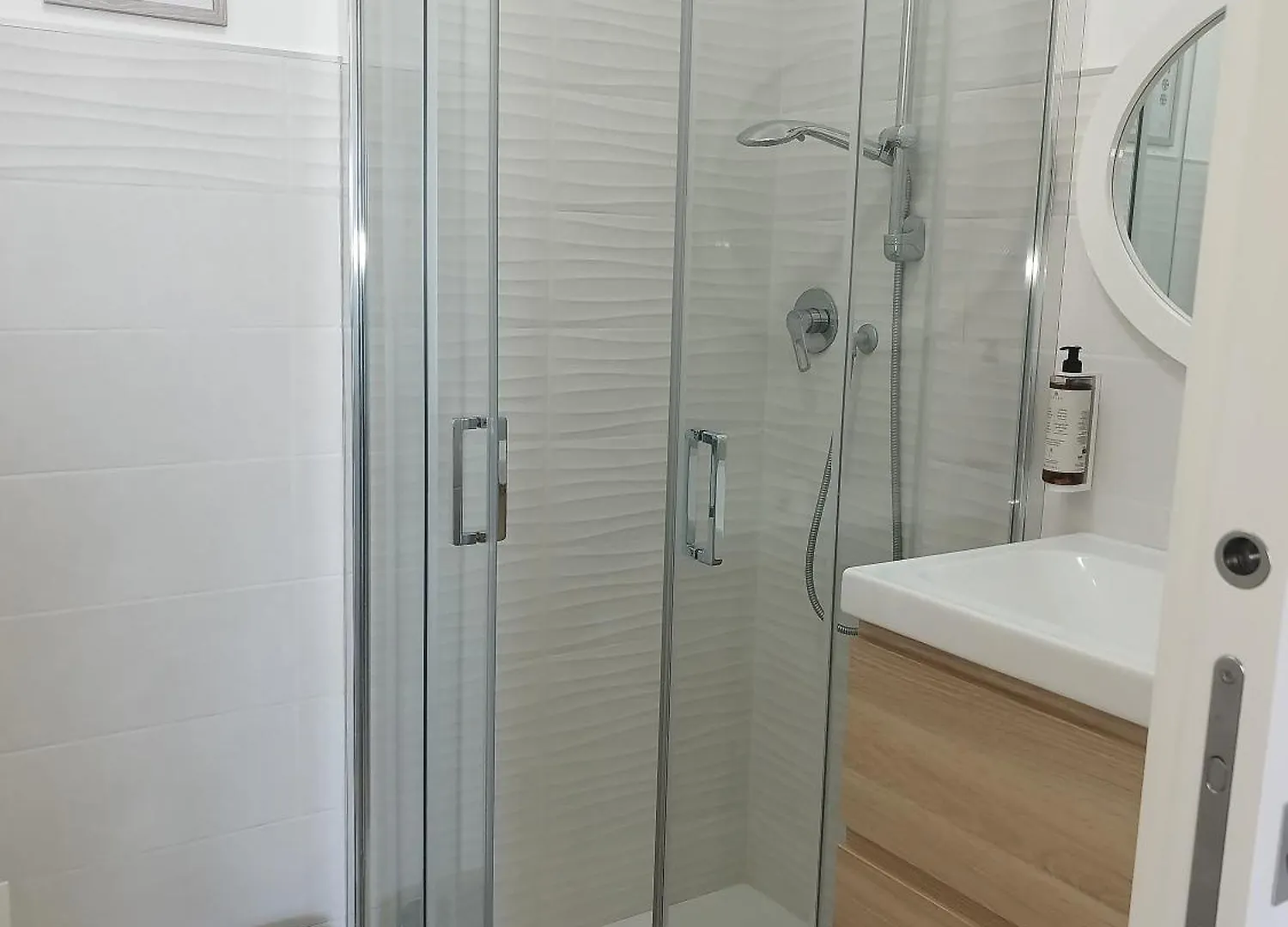 Sky And Sea Apartment קאלאסטה