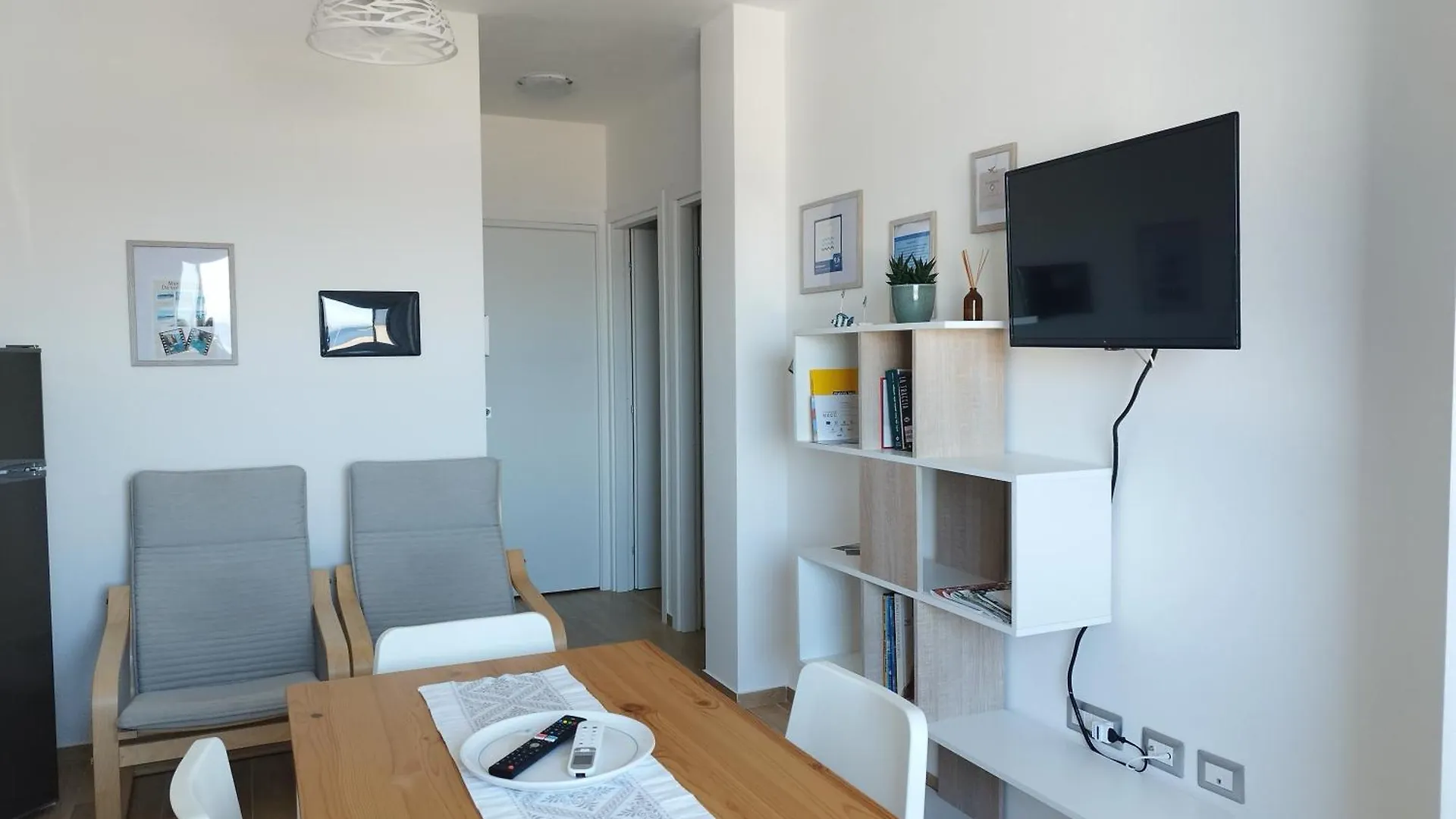 Sky And Sea Apartment קאלאסטה