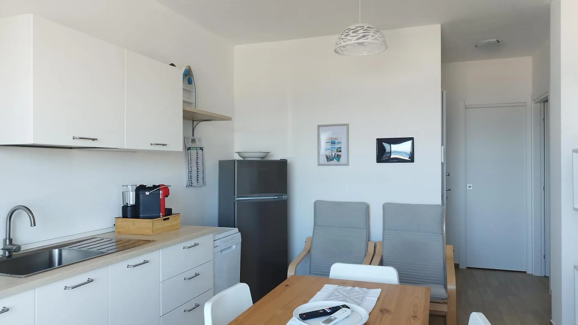 Sky And Sea Apartment קאלאסטה